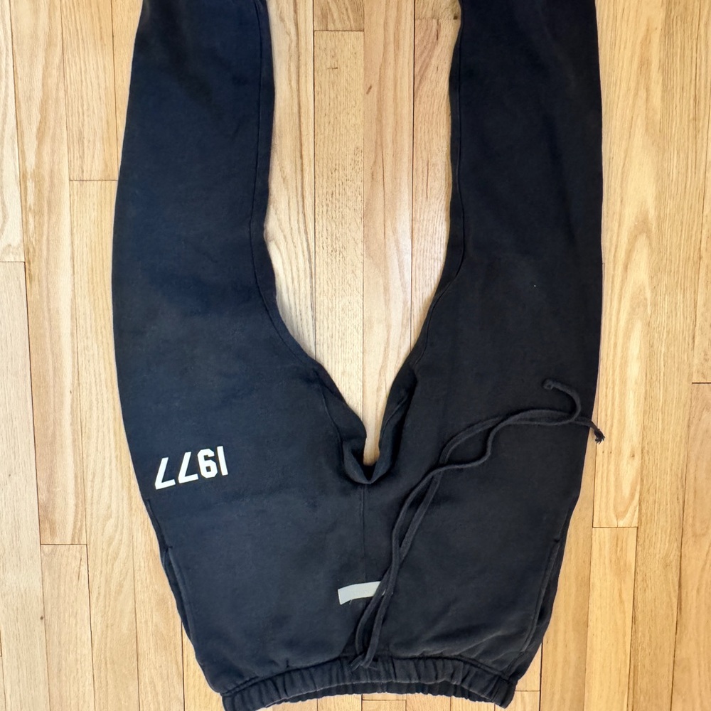 Fear of God Essentials Joggers